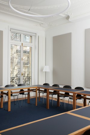 studio-i-architectes-paris-renovation-unsa-salle-de-reunion-nyima-marin-01